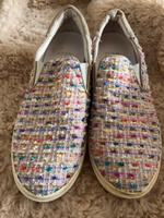 Boucle Slipper von Eden rosa mit buntem bouclé goldenen Zierfäden Hessen - Wiesbaden Vorschau
