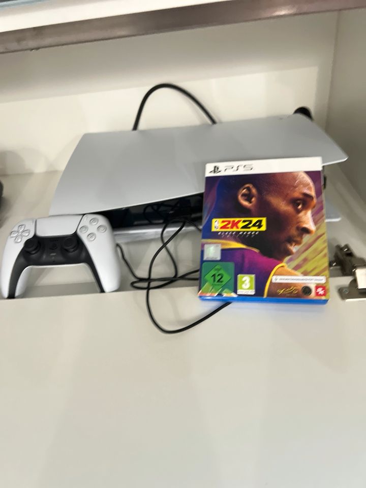 Ps5 mit Nba2k24 und Original Verpackung in Duisburg