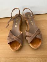 Unisa Sandalen, Sandaletten, Leder braun Holz wie neu 39 Harburg - Hamburg Heimfeld Vorschau