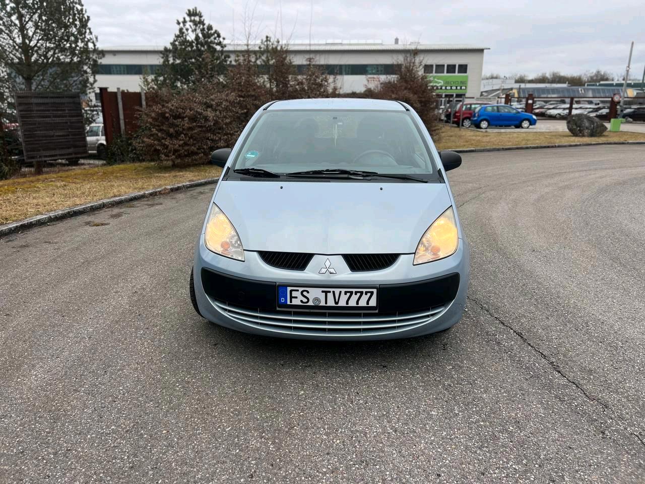 Abbildung des Autos Mitsubishi Colt