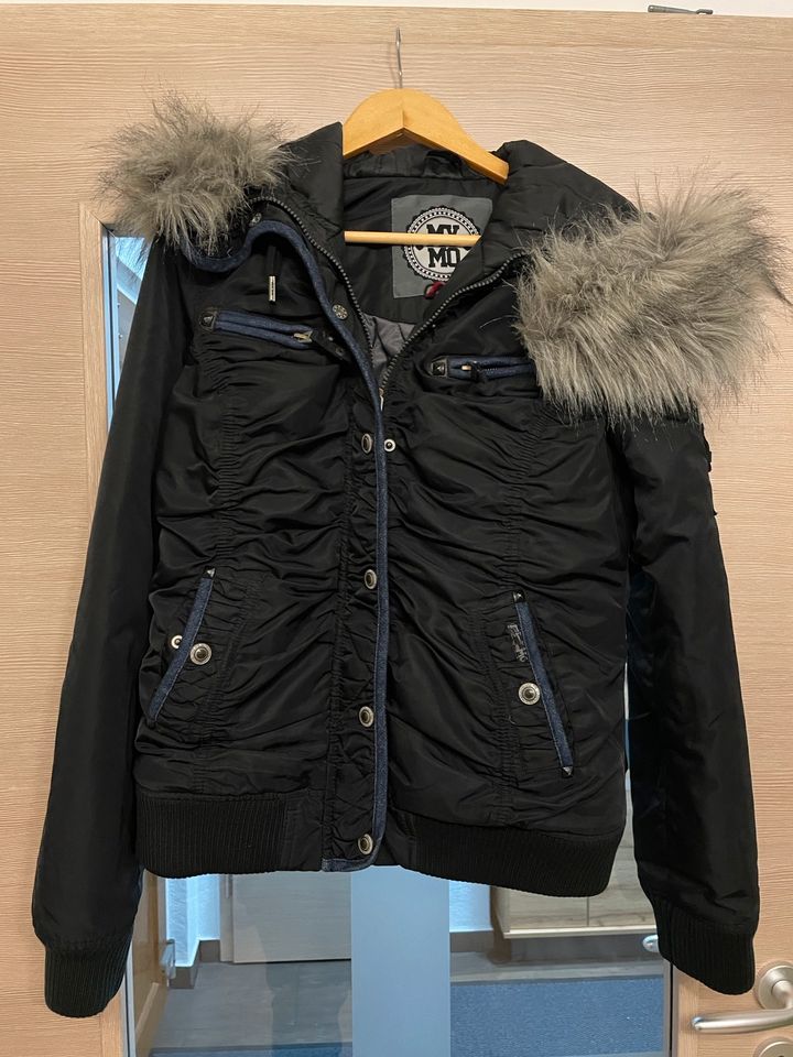 myMo Winterjacke Damen Schwarz Gr. M Wie Neu in Thüringen - Saalfeld  (Saale) | eBay Kleinanzeigen ist jetzt Kleinanzeigen