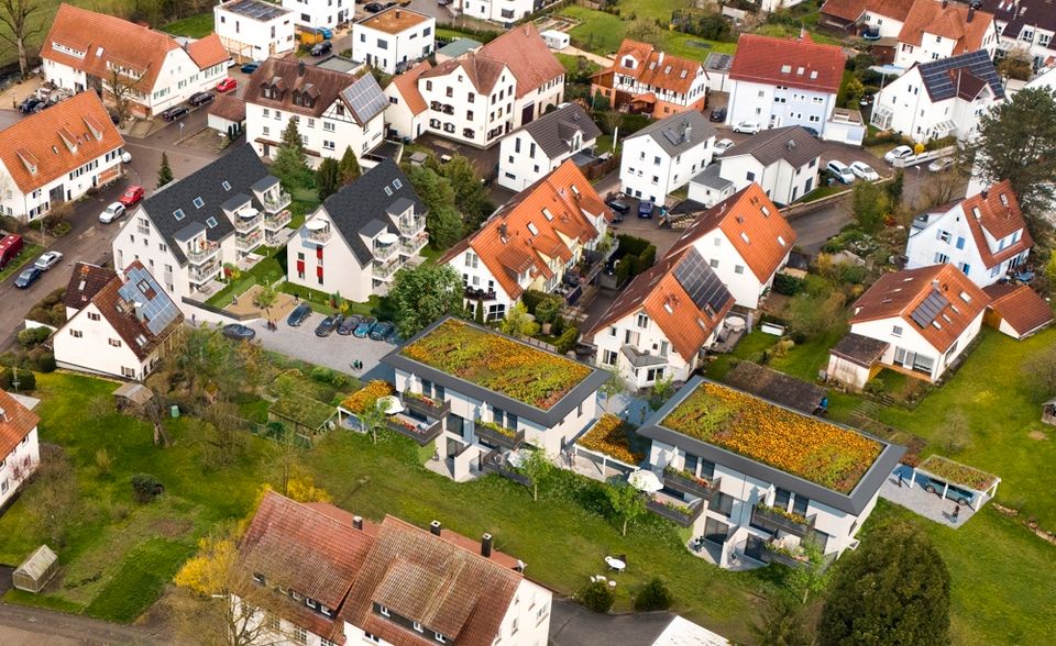 Neubauprojekt in Hochdorf, schöne DHH, 2 Terrassen, Balkon, Garten, KfW55, Carport und Stellplatz in Hochdorf