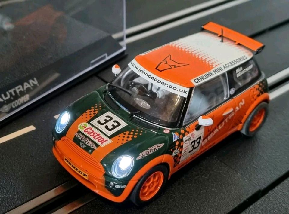 Scalextric C2732 Mini Cooper Beautran  1:32 Slot CARRERA DIGITAL in Gundelsheim