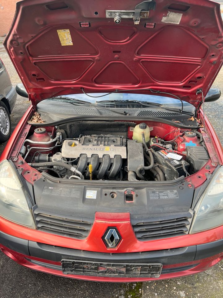 Renault Clio 16V in Wesel