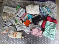 Babykleidung 36-teiliges Paket Größe 50/56 Leipzig - Probstheida Vorschau