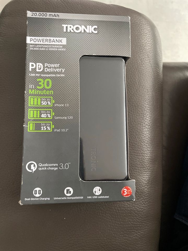 Powerbank 20000mAh Neu Schwarz in Glückstadt