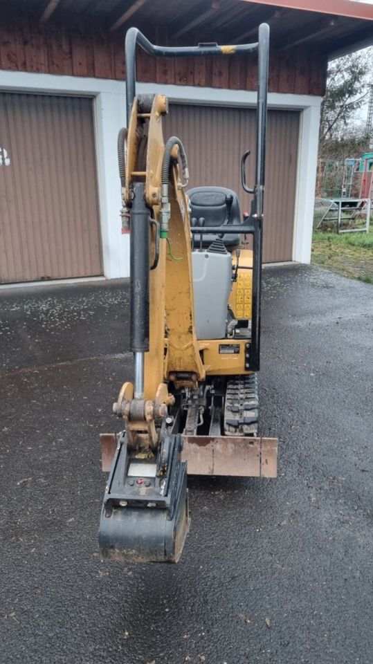 CAT 300.9D incl. 2 Löffel Minibagger Caterpillar 15700 netto in Goldbach