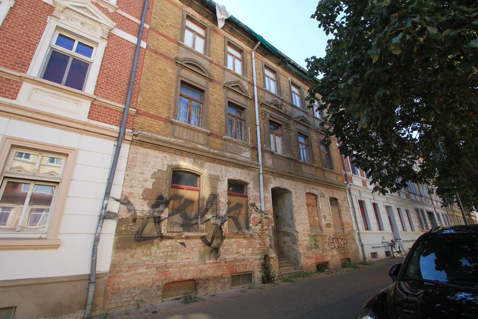 Mehrfamilienhaus in guter Lage in Dessau-Roßlau