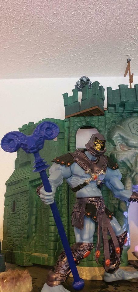 Masters of the universe 200x Heman Skeletor giant Schwert Stab in Heimbach