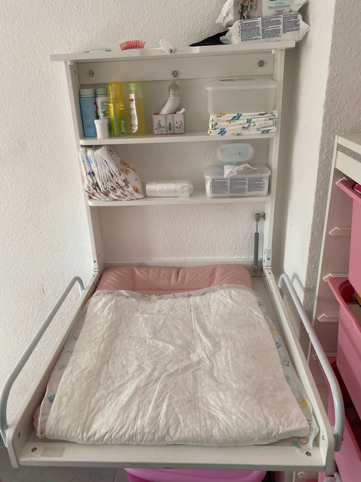 Hänge Wickeltisch Kommode Baby Kinderzimmer Baby Bett in Essen