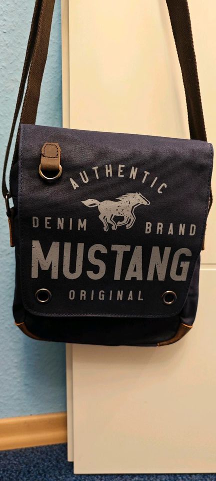 Mustang Handtasche Schultertasche Tasche NEU in Niedersachsen - Garbsen |  eBay Kleinanzeigen ist jetzt Kleinanzeigen