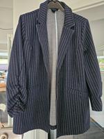 Sweatblazer Gr M/38 blau gestreift Niedersachsen - Nienhagen Vorschau