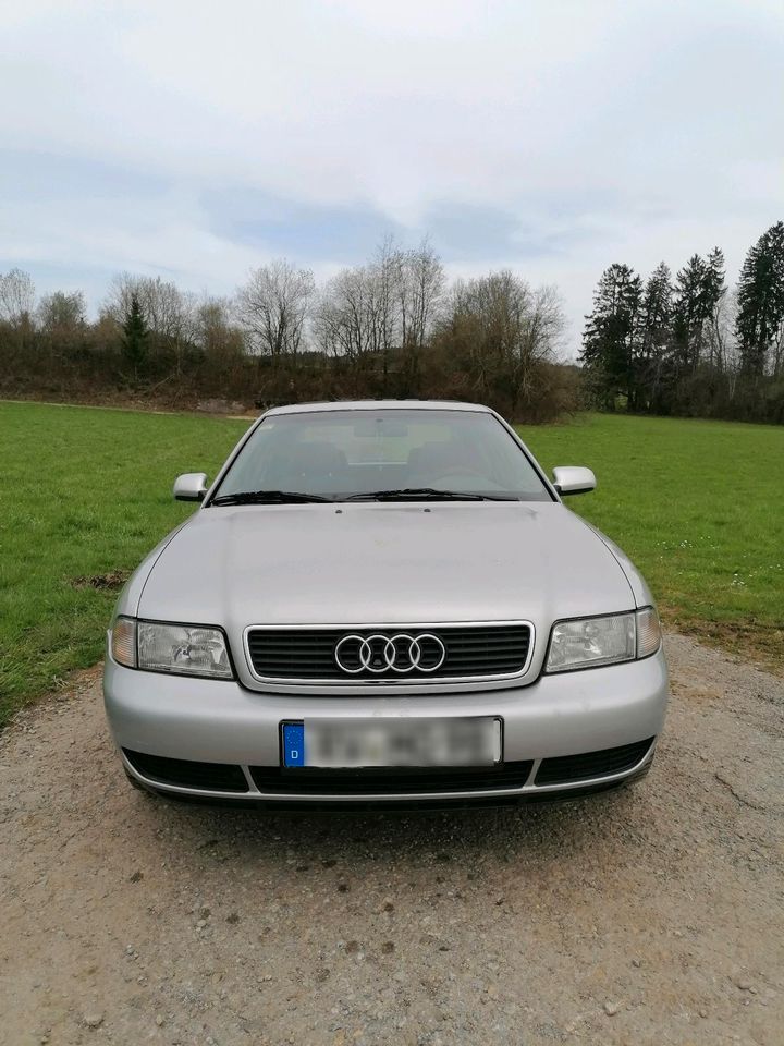 Audi a4 b5 Tüv bis 11/25 in Wangen im Allgäu