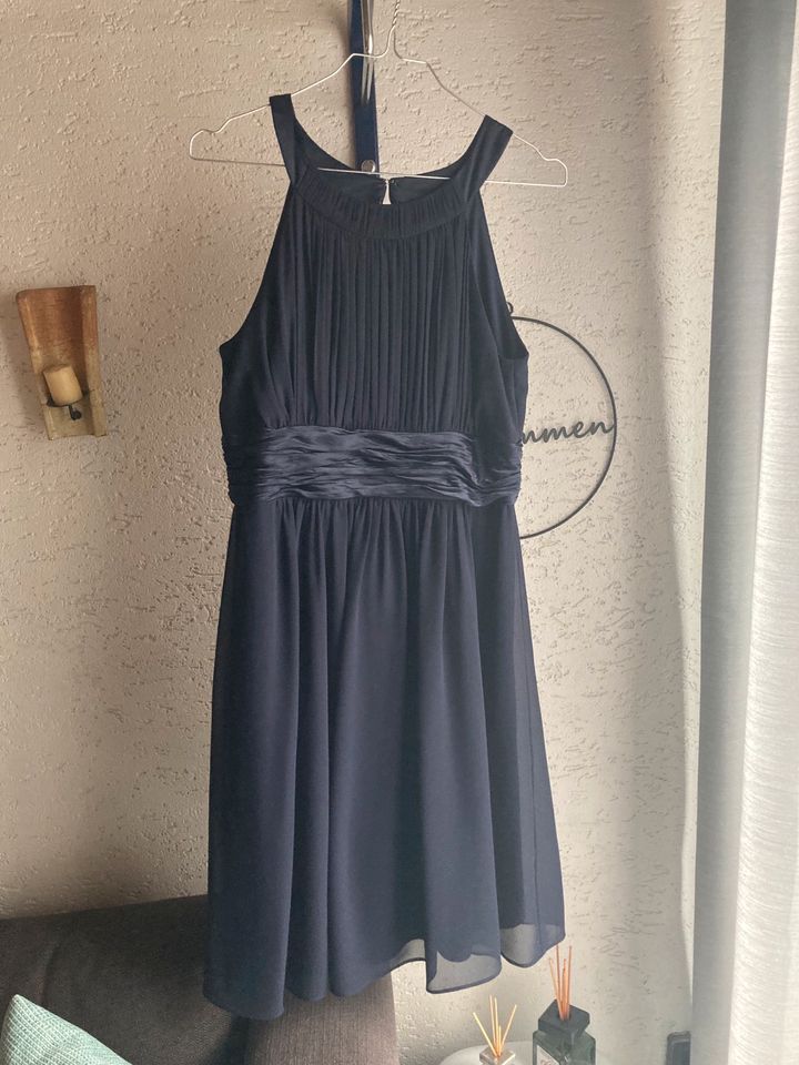 Cocktailkleid kurz in Steffenberg