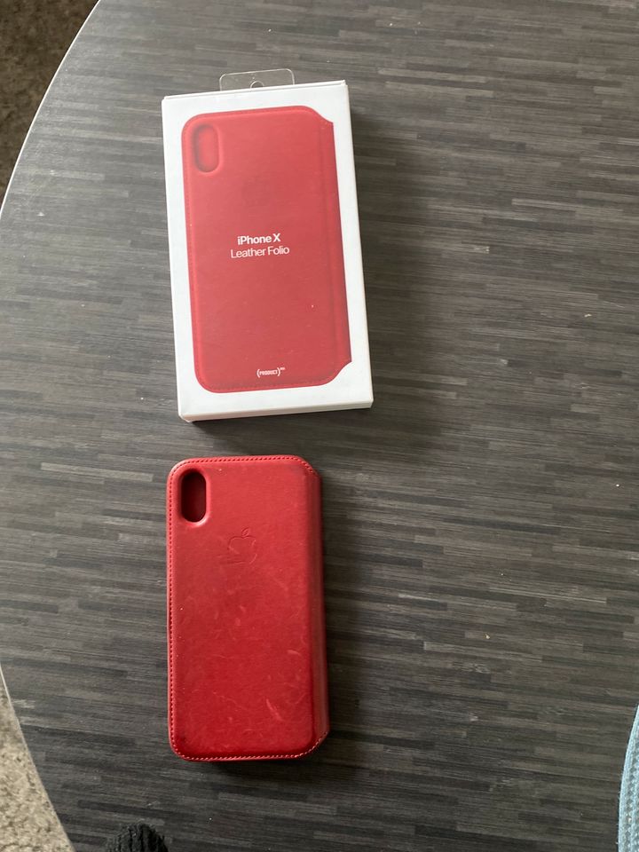 IPhone 11 Hülle rot in Herzogenrath