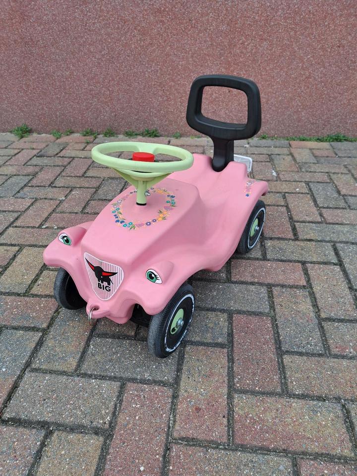 Bobbycar / Rutschauto / BIG mit Zubehör Schiebestange und mehr in Schönwölkau-Hohenroda