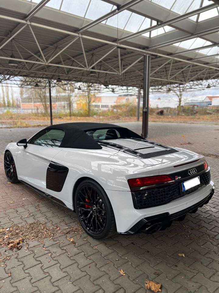 AUDI R8 CABRIO SPYDER PERFORMANCE MIETEN LEIHEN VERMIETEN RS AMG in Hagen