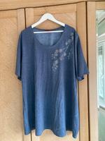 Shirt jeansblau mit Steinchenapplikation, Gr. 54 Bayern - Haimhausen Vorschau