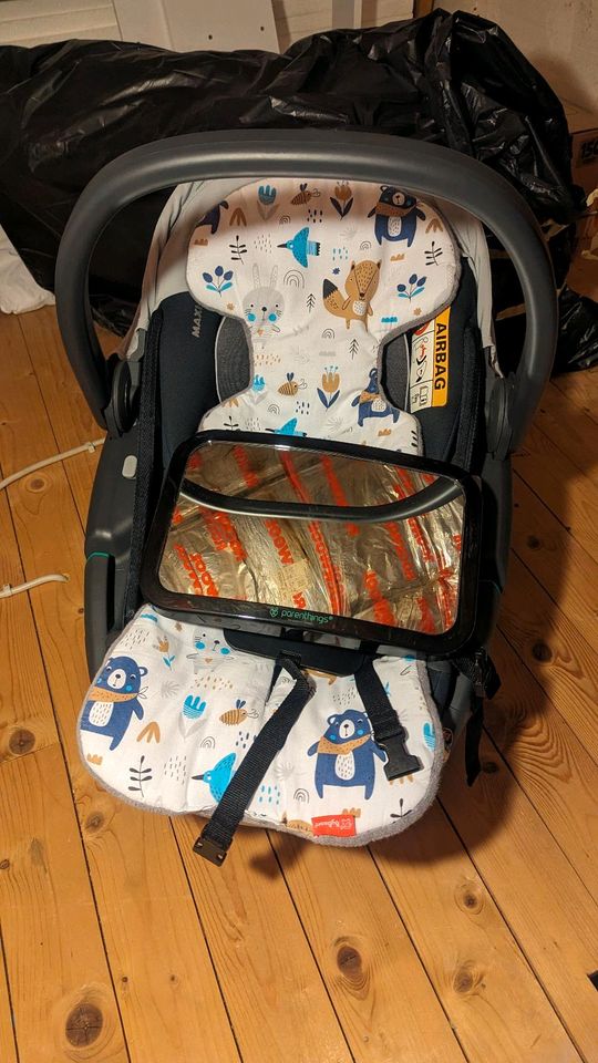 Maxi Cosi Coral 360 mit Zubehör in Duisburg