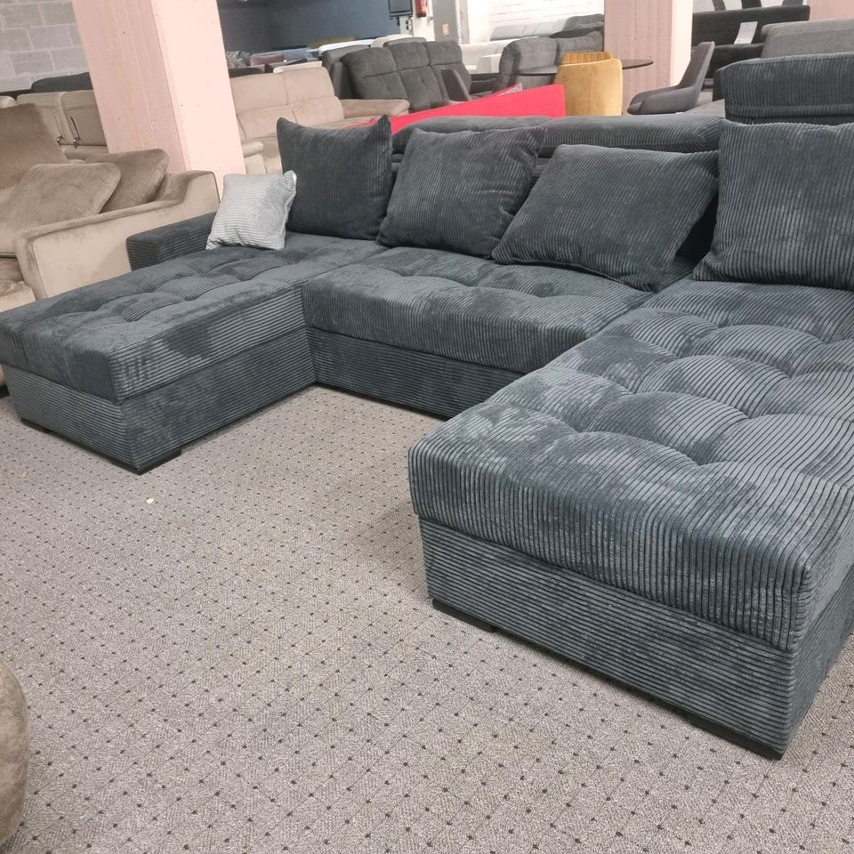 Wohnlandschaft, Sofa U Form mit schlaffunktion und Bettkasten in Offenbach