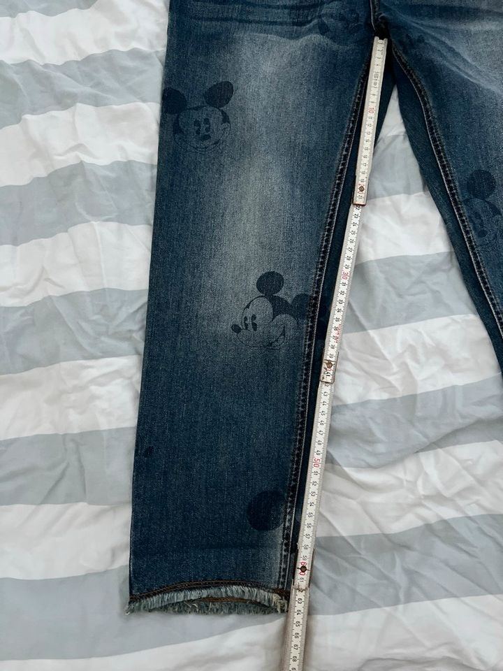 Desigual Jeans size 31 Special Edition Mickey Maus in Bornheim