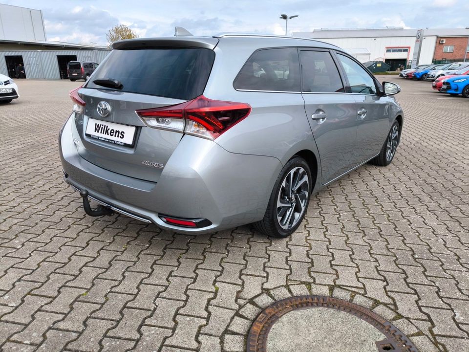 Toyota Auris Touring Sports Design Edition in Lohne (Oldenburg)