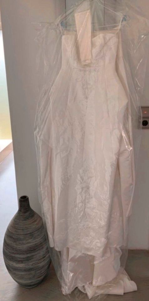 Brautkleid/Hochzeitskleid und Zubehör Größe 36 in Rösrath