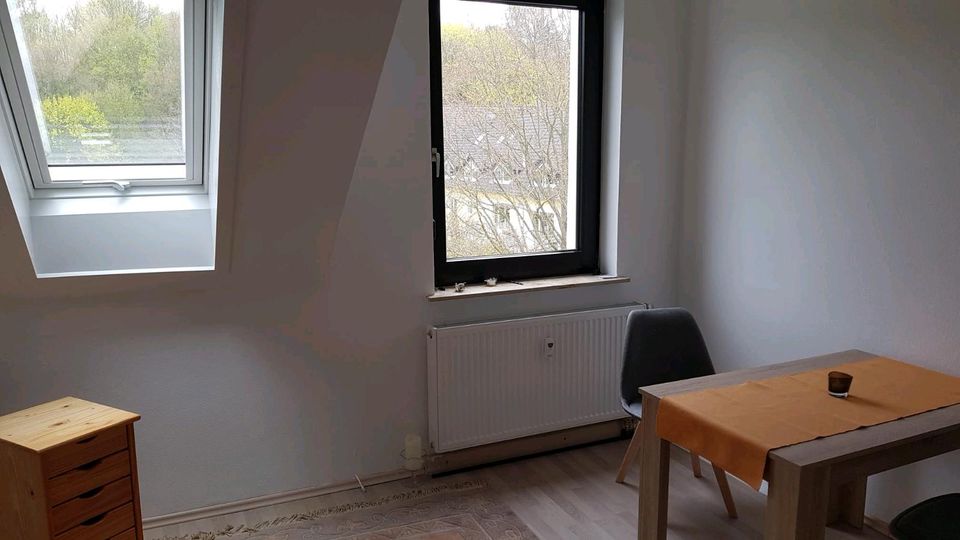 3 Zimmer Wohnung teilmöbliert in Essen-Werden zu vermieten in Essen