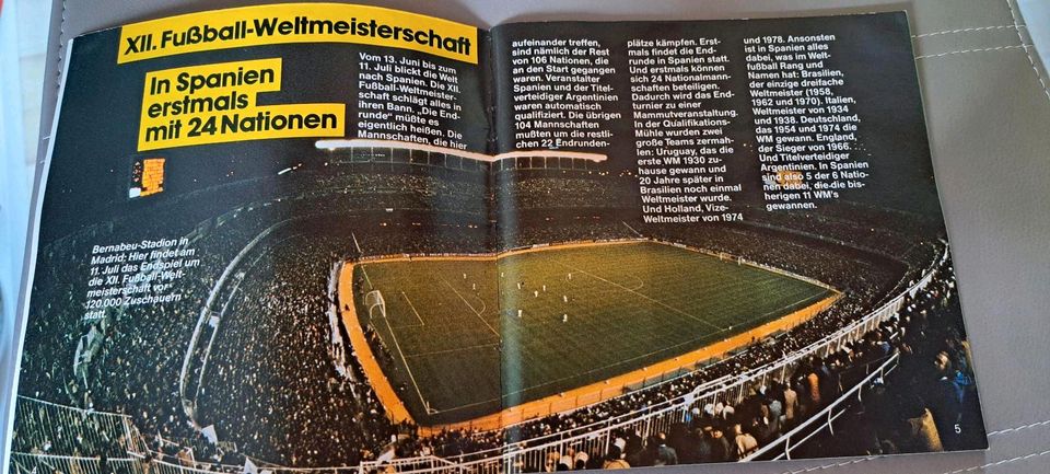 Sammelbuch Fussball 1982 in Haiger