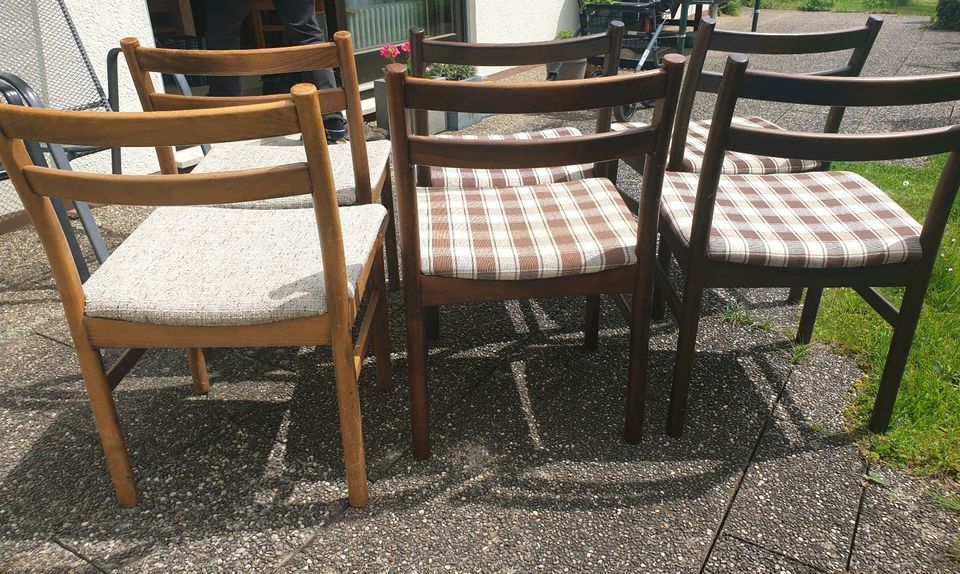 Stühle im Retrodesign von Ikea *Buche Massiv* super Sitztiefe in Bad Liebenzell