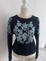 Ein sehr schöne Pulli mit Blumenmuster in blau Gr S wie Neu Frankfurt am Main - Bornheim Vorschau