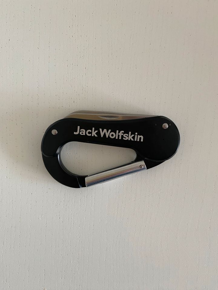 Jack Wolfskin Karabiner Tool „Neu“ in Köln Vogelsang