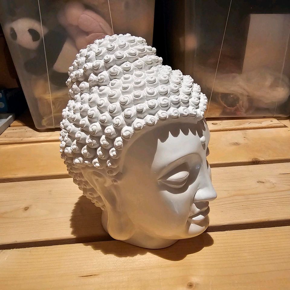 Buddha Kopf, Deko Kopf, Polyresin, weiß in Theuma