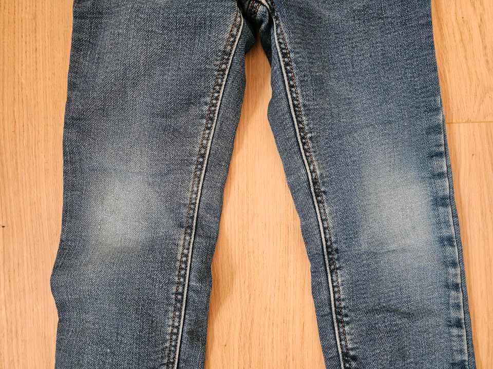 4 Jungen Jeans, 116 in Wallerstein