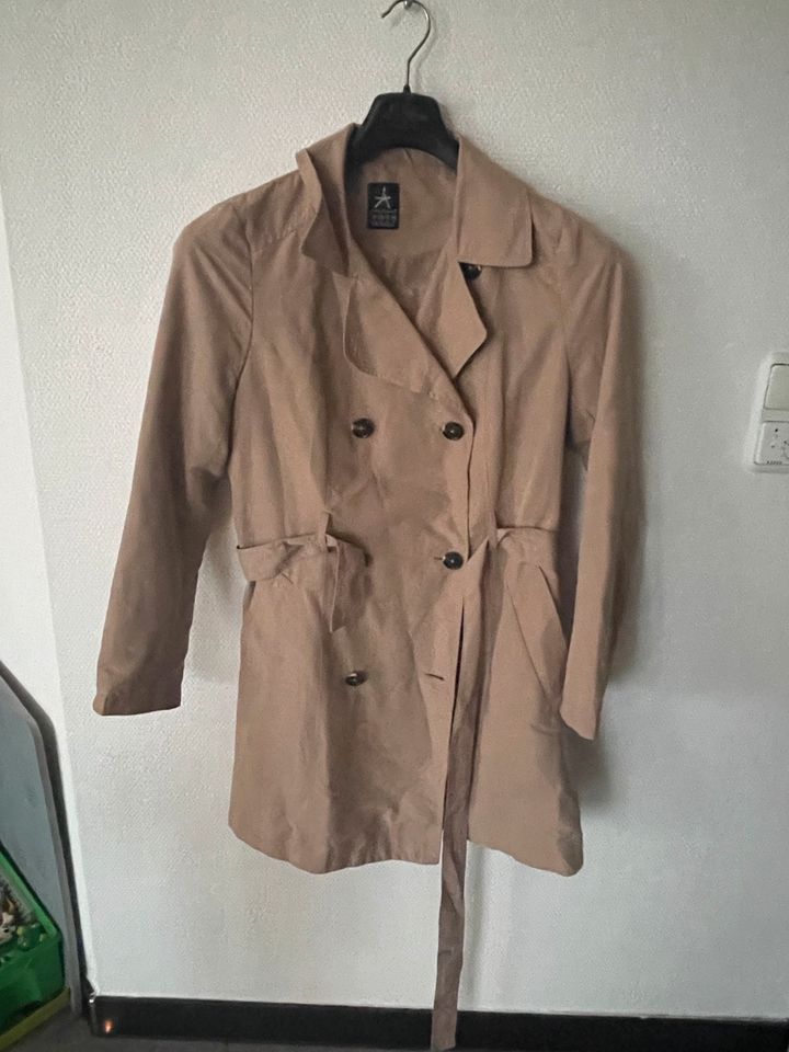 Trenchcoat Damen Gr.42 sehr Gut Frühling-Herbst-Sommer in Solingen