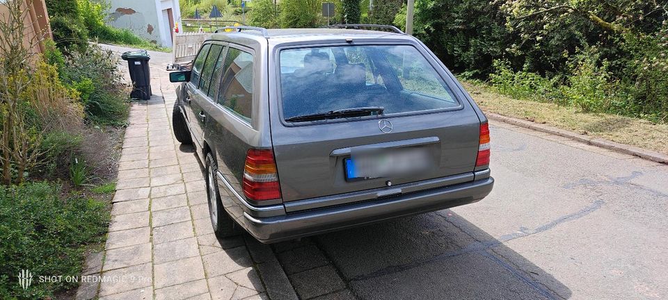 Mercedes Benz W124/S124 230 TE in Frohnhofen