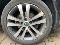 4 Räder inkl. Alufelgen (Sommerreifen) Skoda Octavia II 1Z Hessen - Driedorf Vorschau