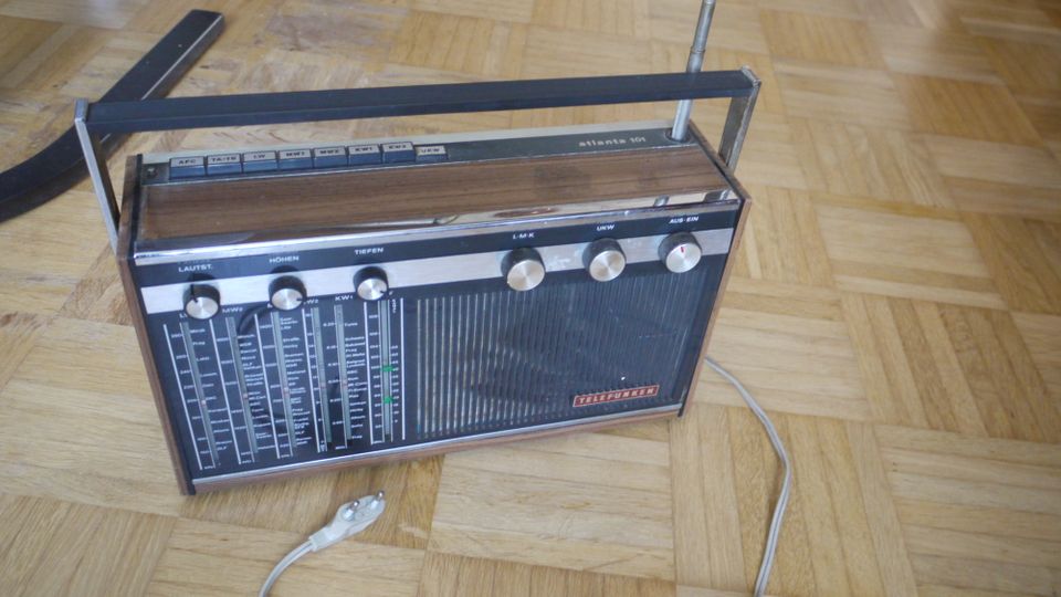 altes Kofferradio Telefunken ATLANTA 101 - funktioniert in Billerbeck