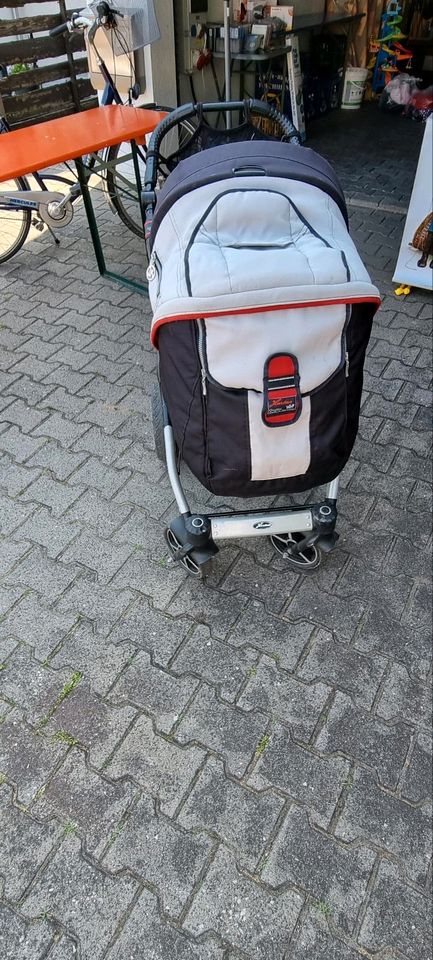 Hartan Kinderwagen/Buggy/ Zweitwagen/ Omawagen in Adelsdorf