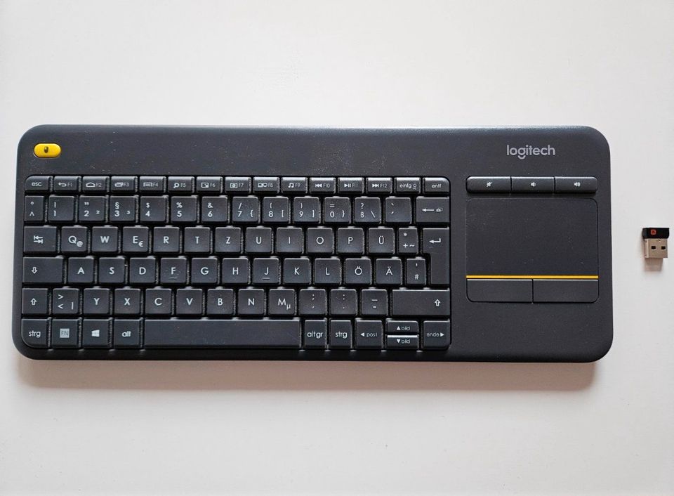 Logitech K400+ kabellose Tastatur (QWERTZ) in Hamburg