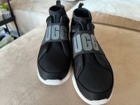 UGG Sneaker in schwarz weiß mit Original Verpackung neu Nordrhein-Westfalen - Kleve Vorschau