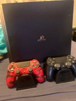 Playstation 4 Pro mit 2 Controller & Dock Bielefeld - Joellenbeck Vorschau