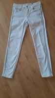 S. Oliver Damen Jeans Gr. 34 weiß Neuwertig slim fit Hessen - Ortenberg Vorschau