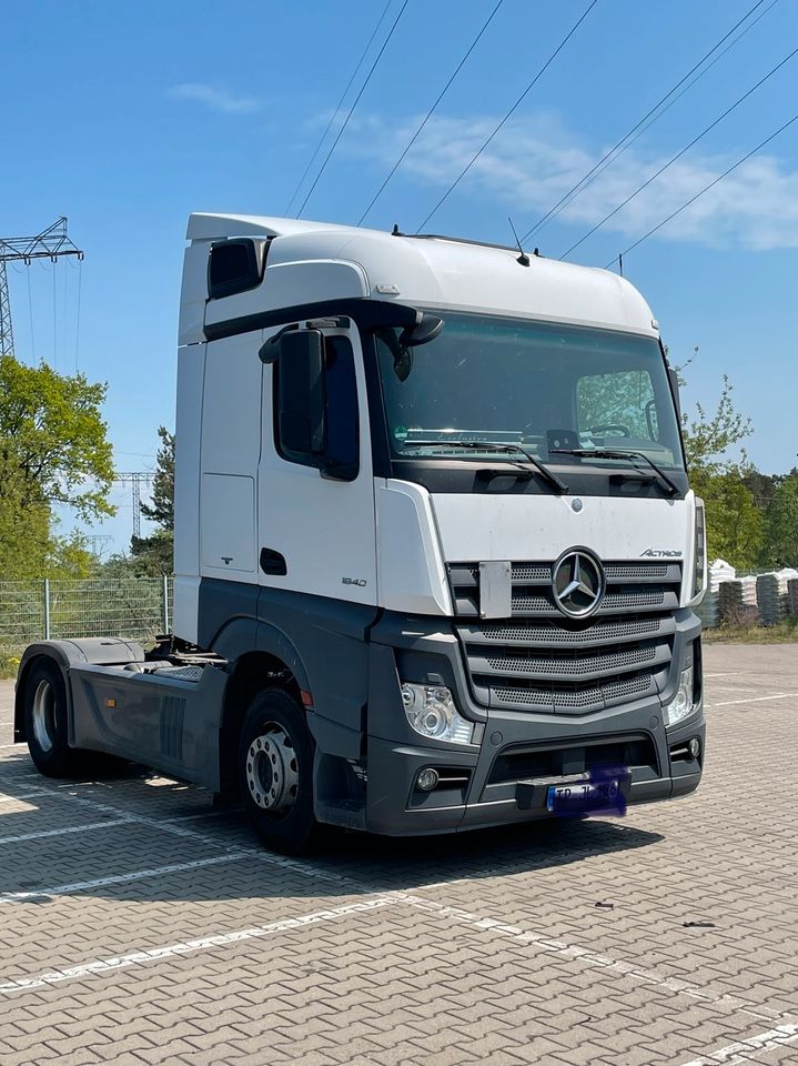 Mercedes Actros MP4, 18400 , 4x2 , gute Ausstattung in Hohenfelde