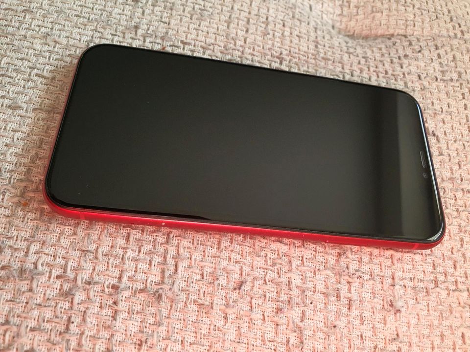 Iphone 11 RED Edition - Gebraucht- 128 GB in Elsdorf