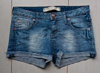Jeansshort Größe 38 Düsseldorf - Benrath Vorschau