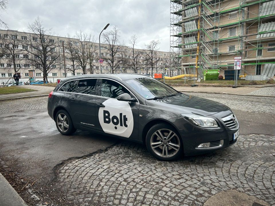 Opel Insignia Sports Tourer 2.0 CDTI Innov. 118kW... in München