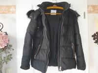 Winterjacke, Damenjacke, schwarz mit Kaputze, abknöpfbar Hessen - Ehringshausen Vorschau