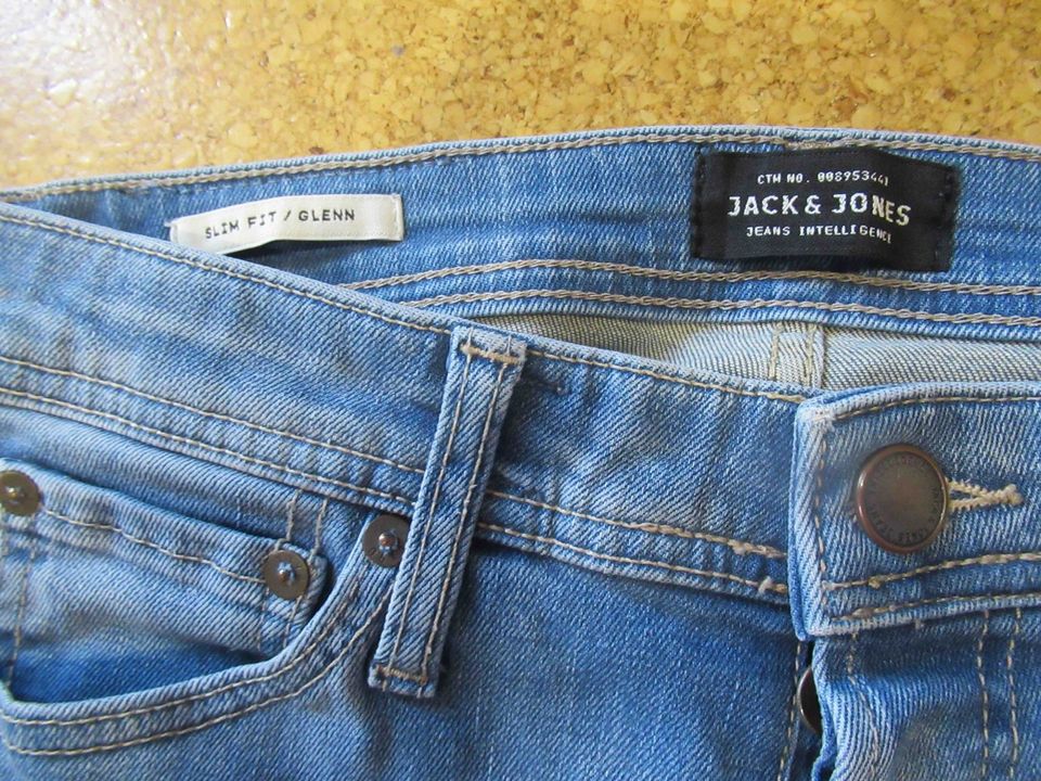 Hellblaue Jack& Jones Jeans in Gr. 28 /32 (slim fit/ glenn) in Remscheid
