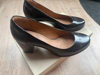 Schwarze Damen Pumps von Clarks Nordrhein-Westfalen - Essen-Haarzopf Vorschau